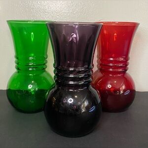 Anchor Hocking Glass Rib Vase 3-Piece Set Green Red Purple Vintage 6 3/8th Inch